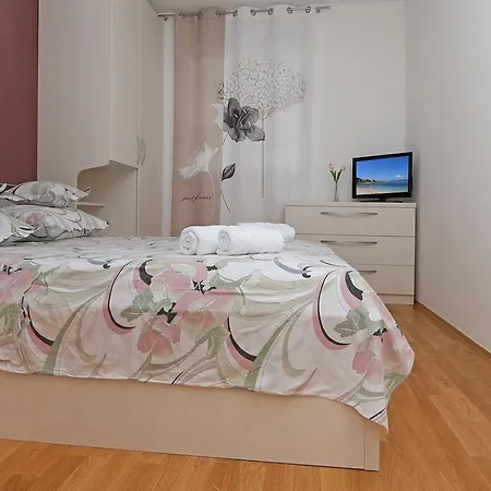 Antonijas Sunny Apartment