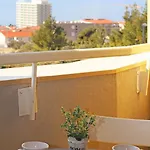 Antonijas Sunny Apartment
